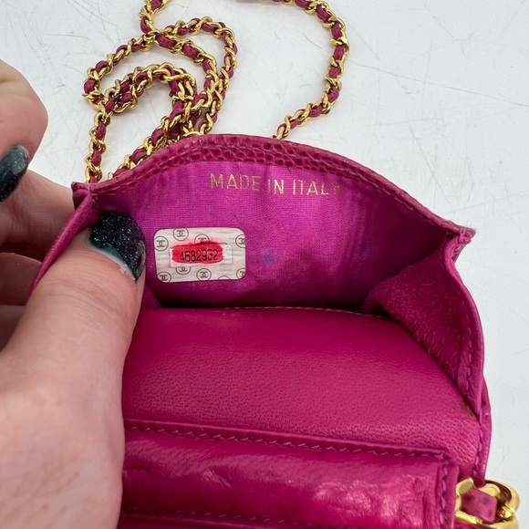 Chanel Caviar phone holder/ chain sling bag - Picture 9 of 10